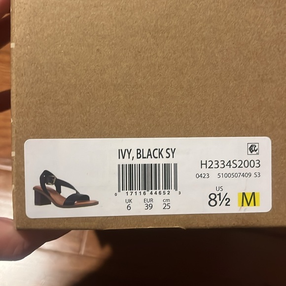 NWT Black Zodiac Ivy sandals - Picture 4 of 5
